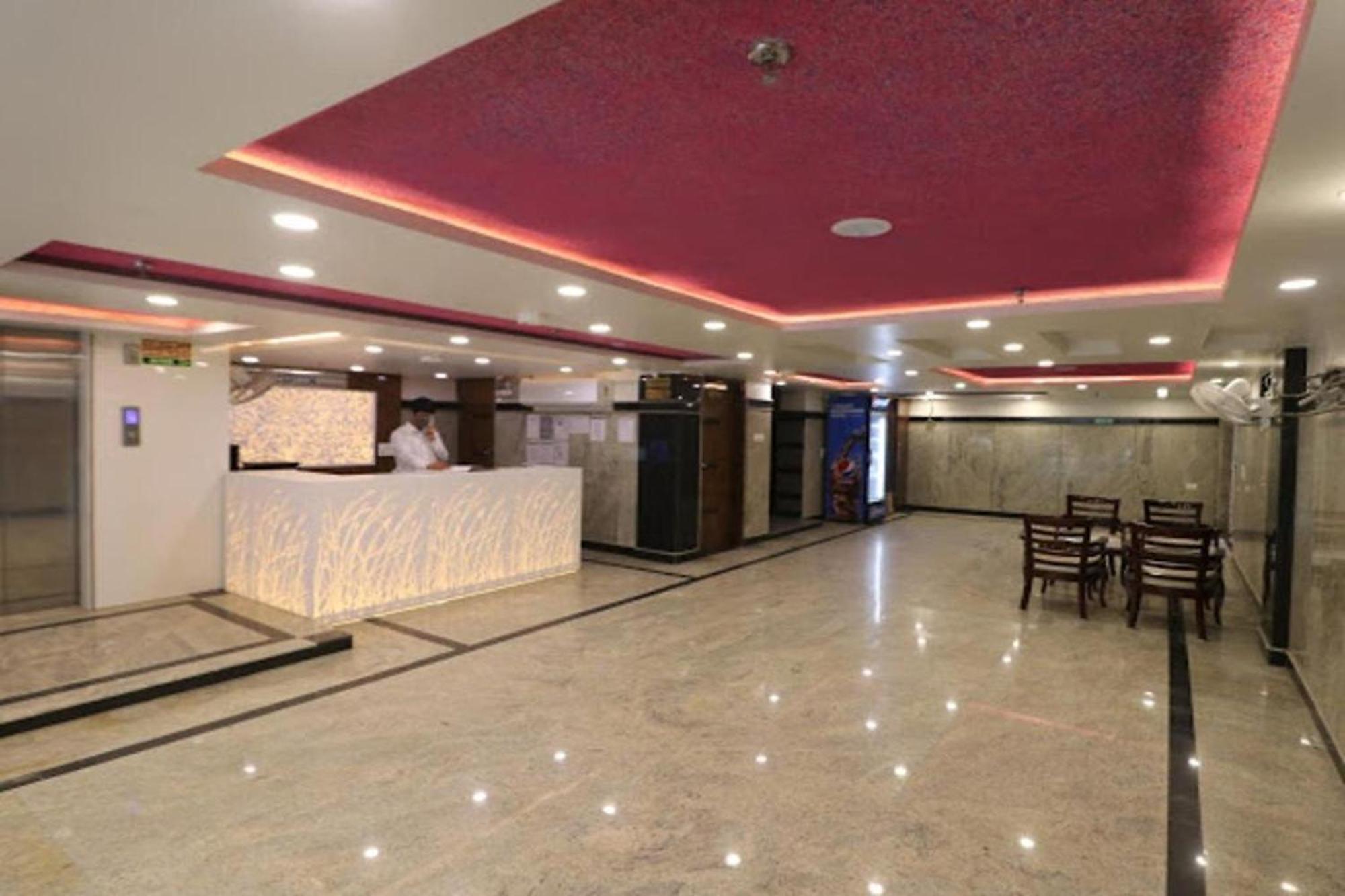 Hotel Kabir Palace Karol Bagh นิวเดลี ภายนอก รูปภาพ